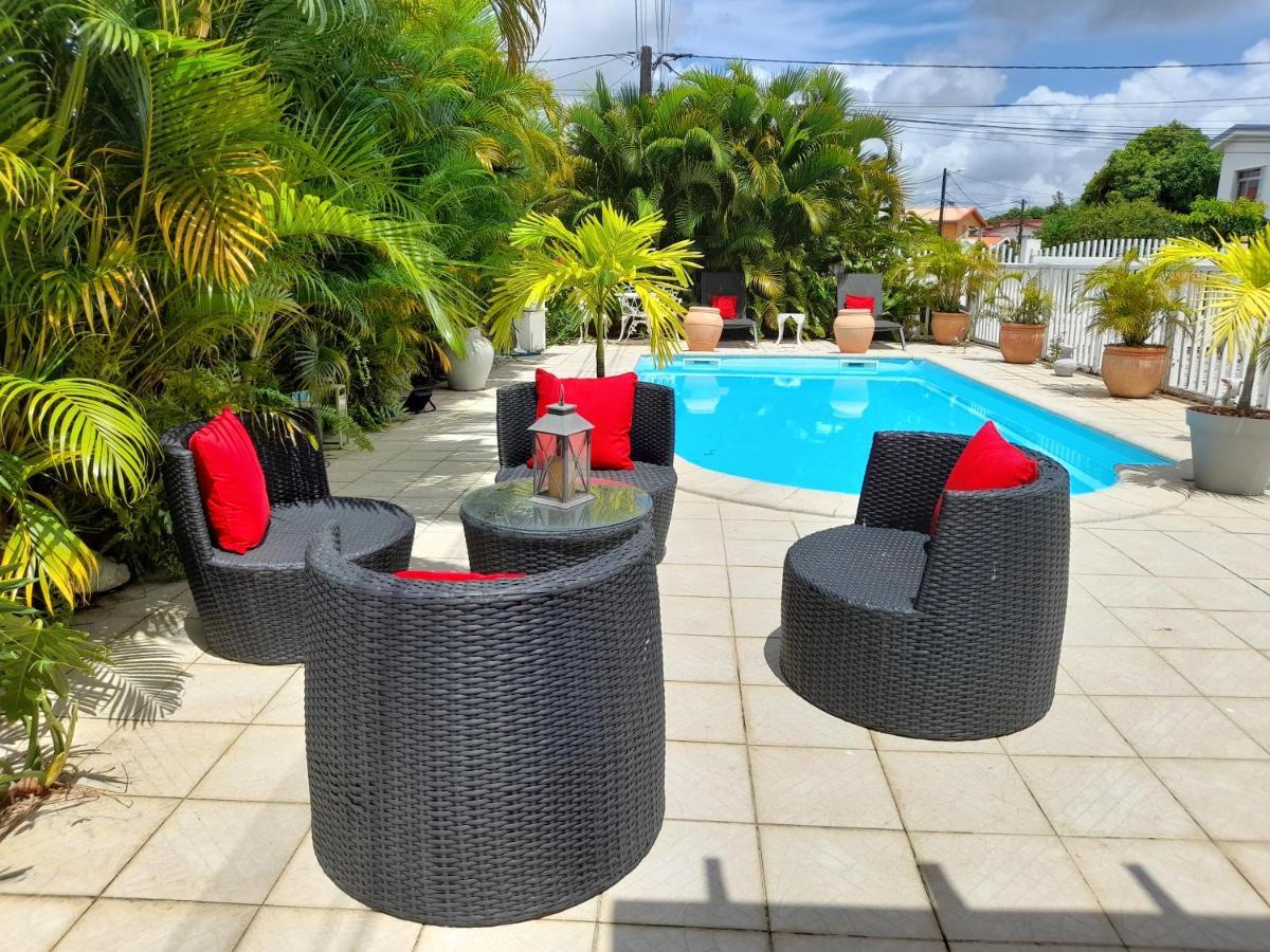 勒拉芒坦Coquet F2 Climatise Avec Piscine Au Lamentin公寓 外观 照片